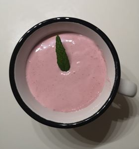 Smoothie με φράουλες και δύοσμο