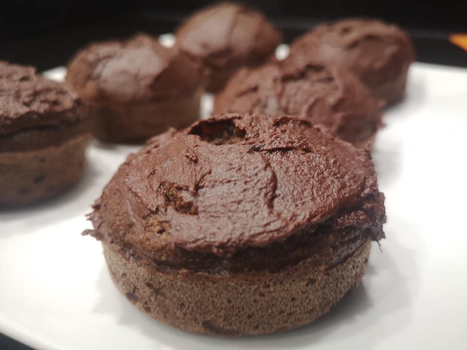 Σοκολατένια ντονατ-κεικ